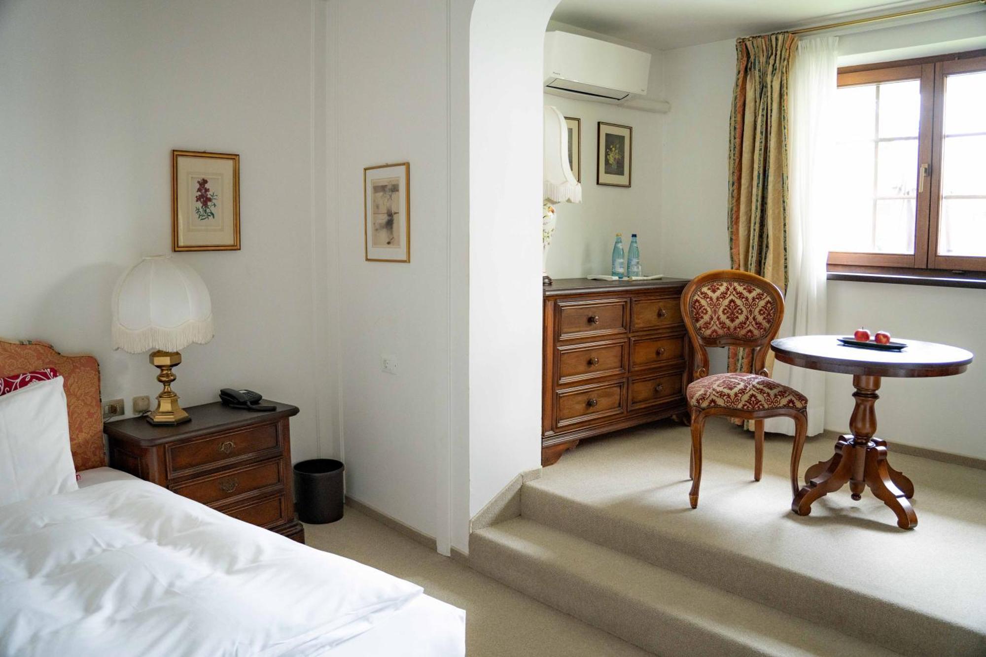 Hotel Castel Rundegg (Adults Only) เมราโน ภายนอก รูปภาพ