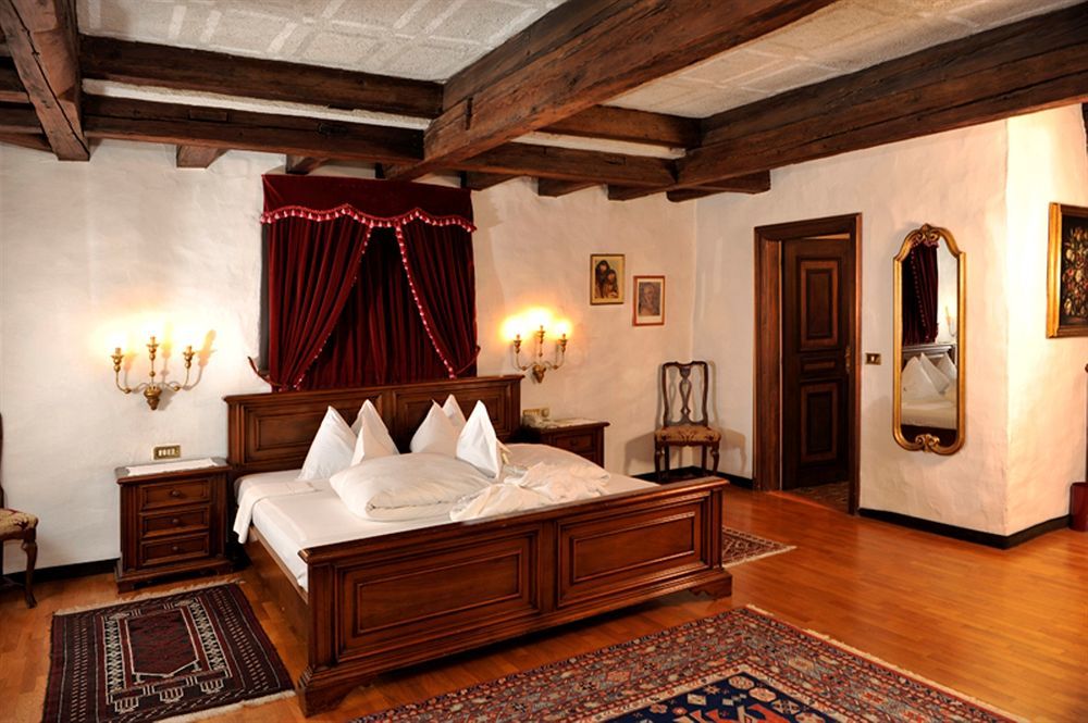 Hotel Castel Rundegg (Adults Only) เมราโน ภายนอก รูปภาพ