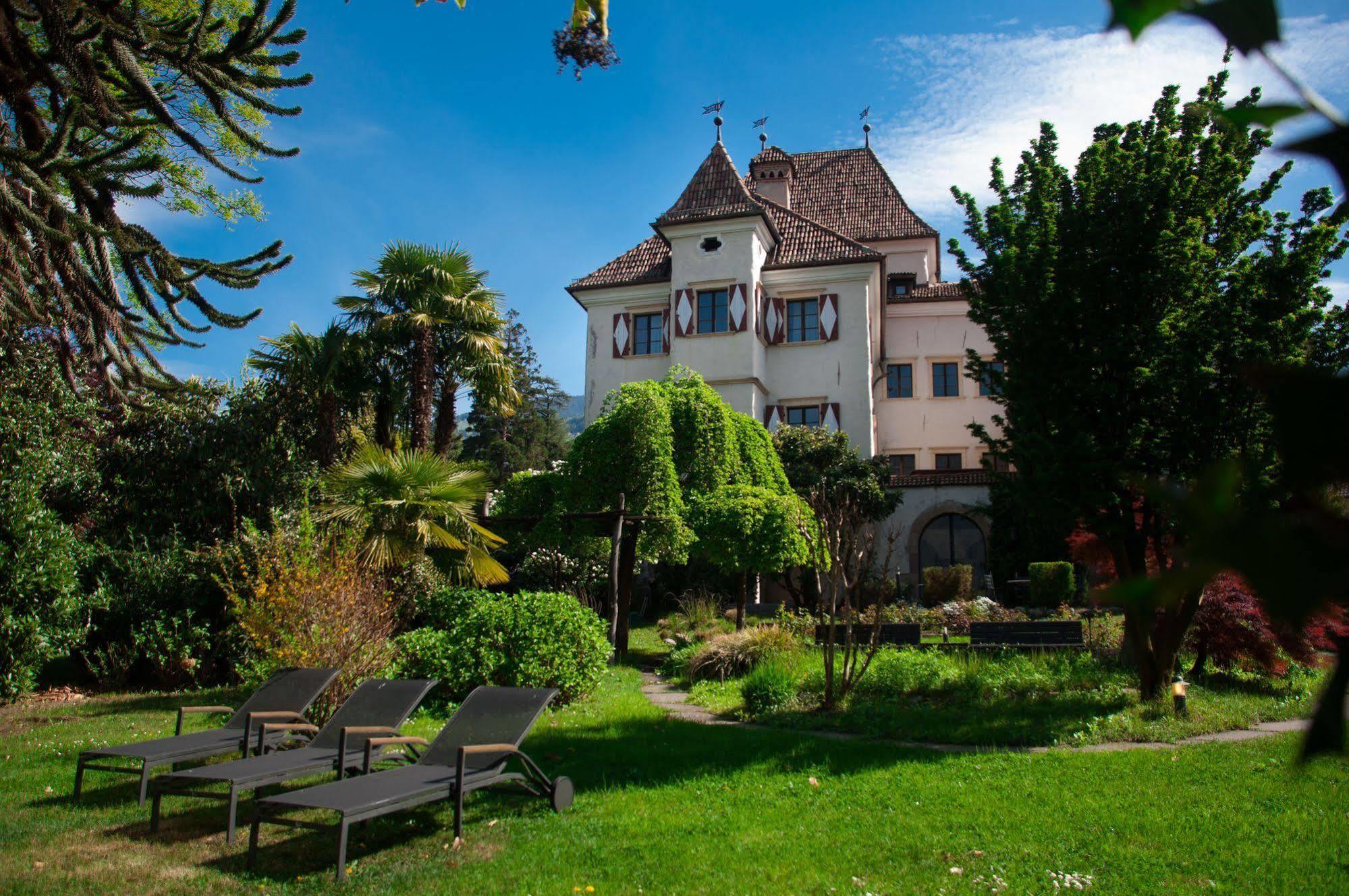 Hotel Castel Rundegg (Adults Only) เมราโน ภายนอก รูปภาพ